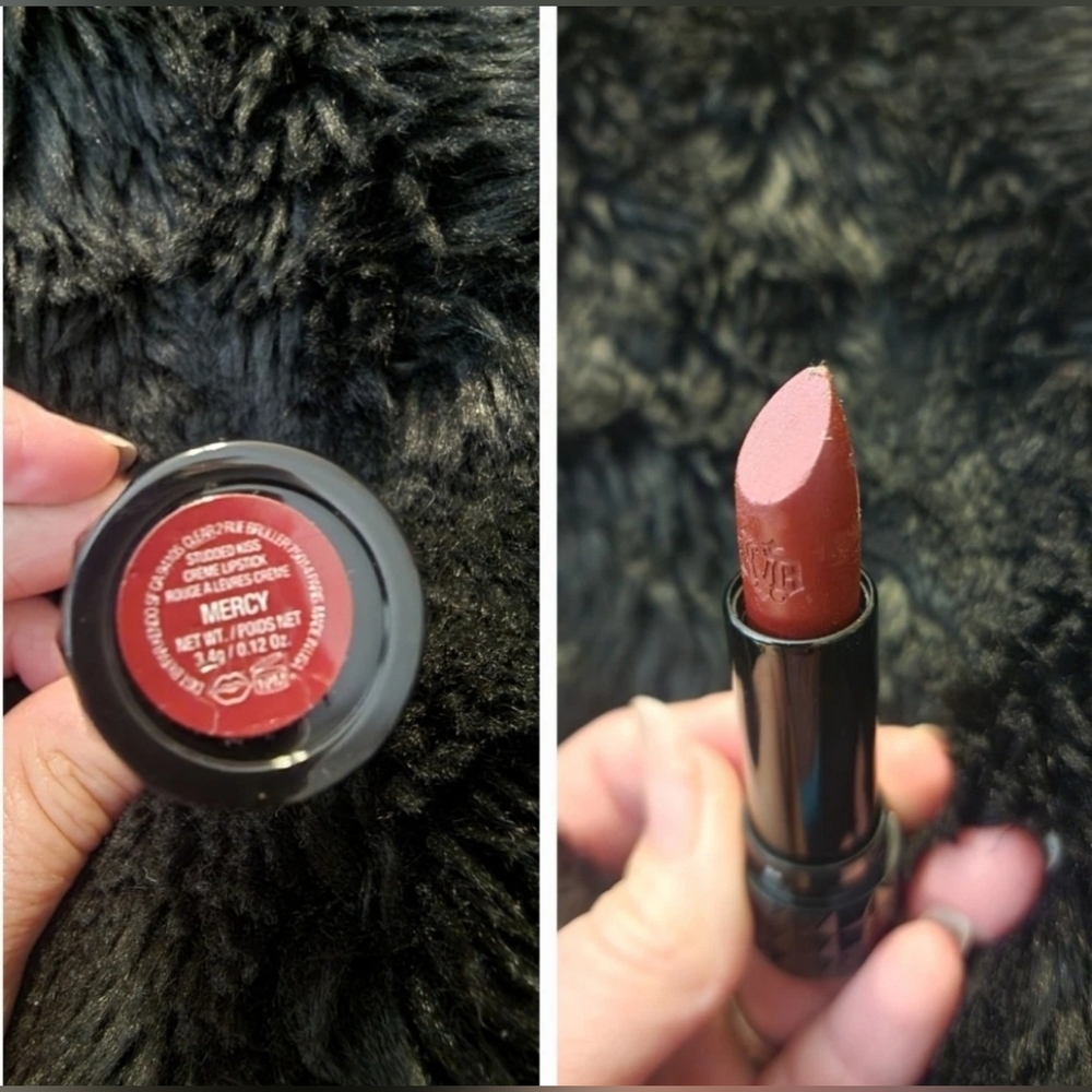 Kat Von D STUDDED KISS LIPSTICK IN MERCY, NWT, FULLSIZE